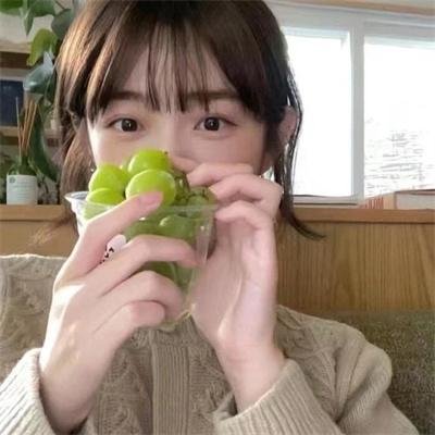 下山后我被美女包围了